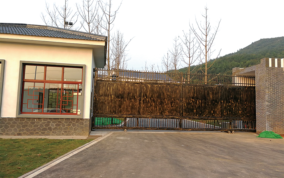廉政基地——屏封门2