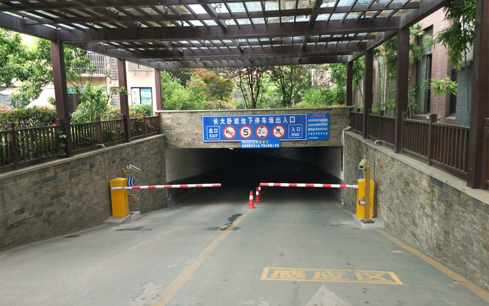 长沙地产卧琥城